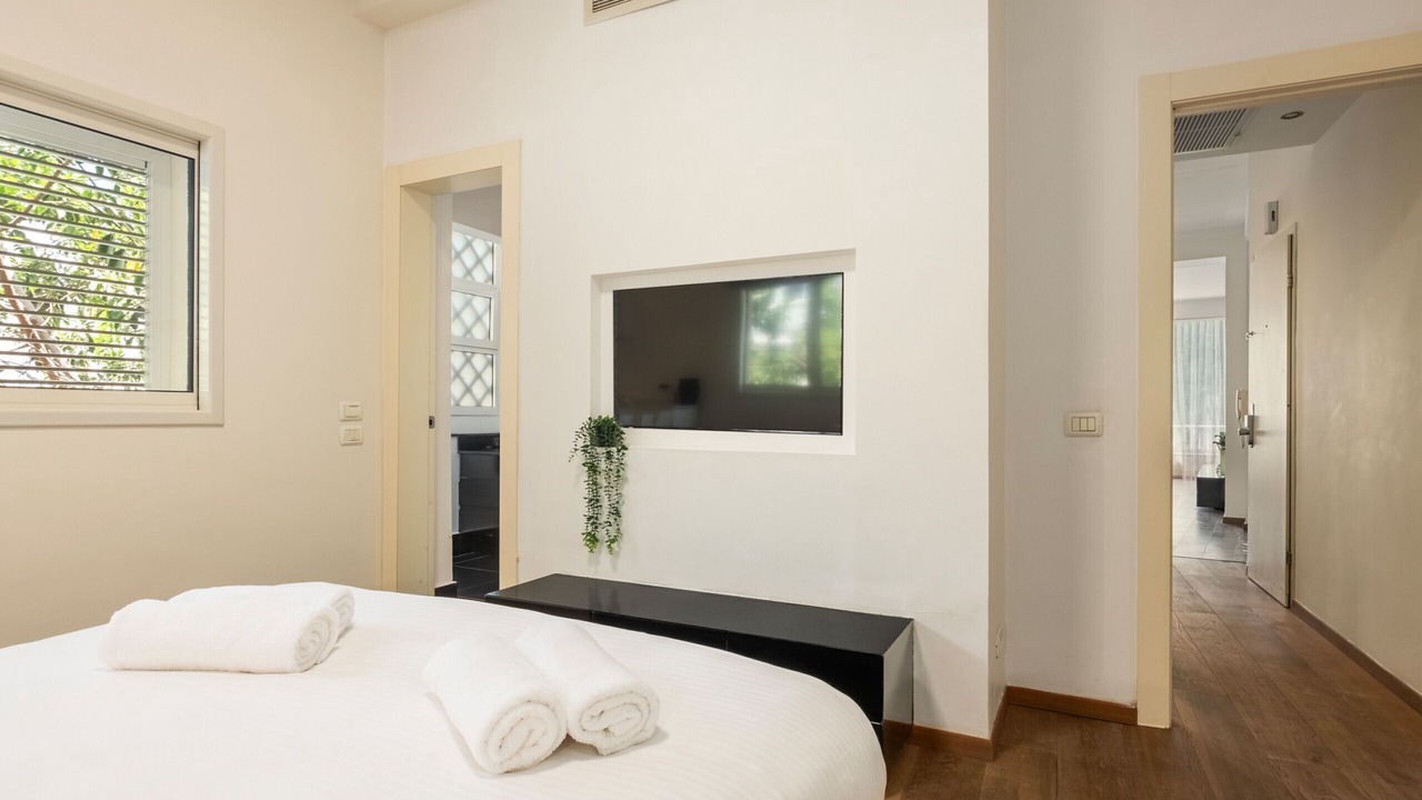 Photo of Bedroom in Old North