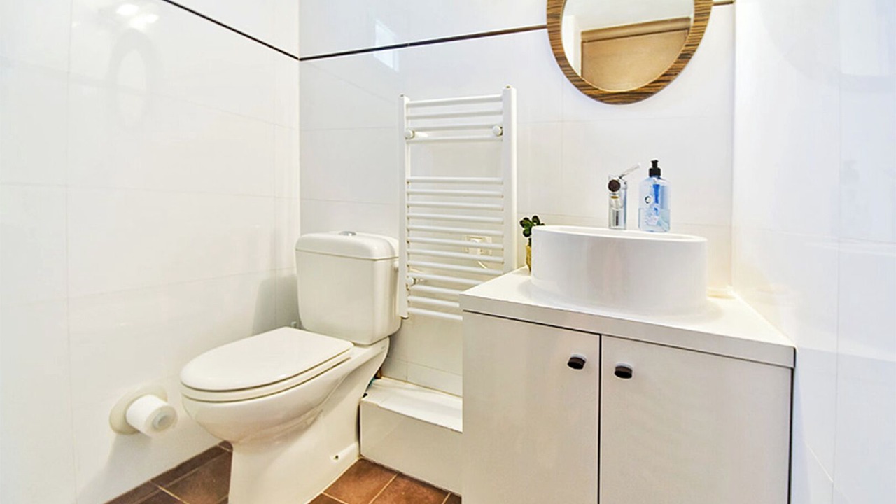 Photo of Bathroom in Emek Refaim