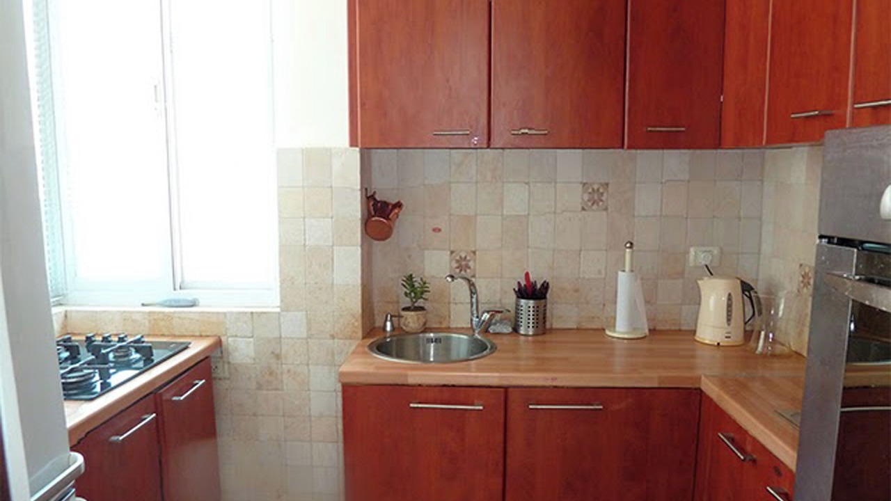 Photo of Kitchen in Emek Refaim