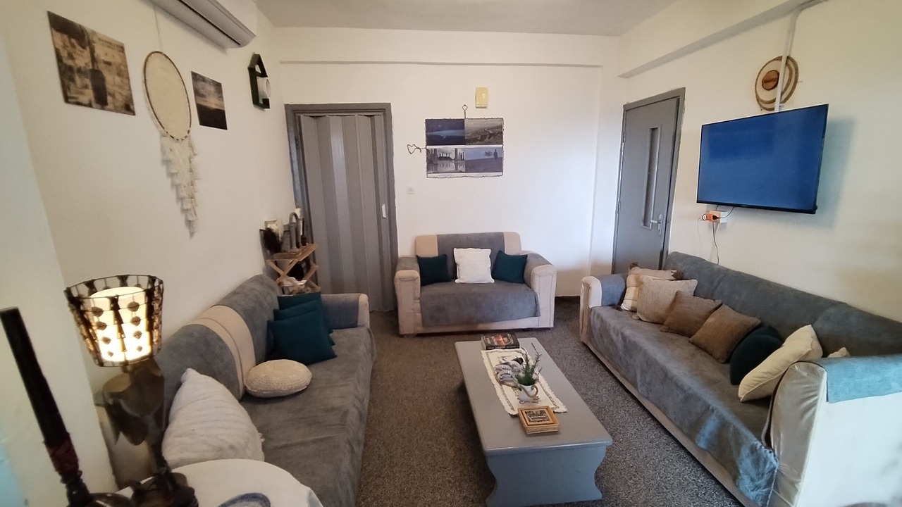 Photo of Livingroom in Umm Qais