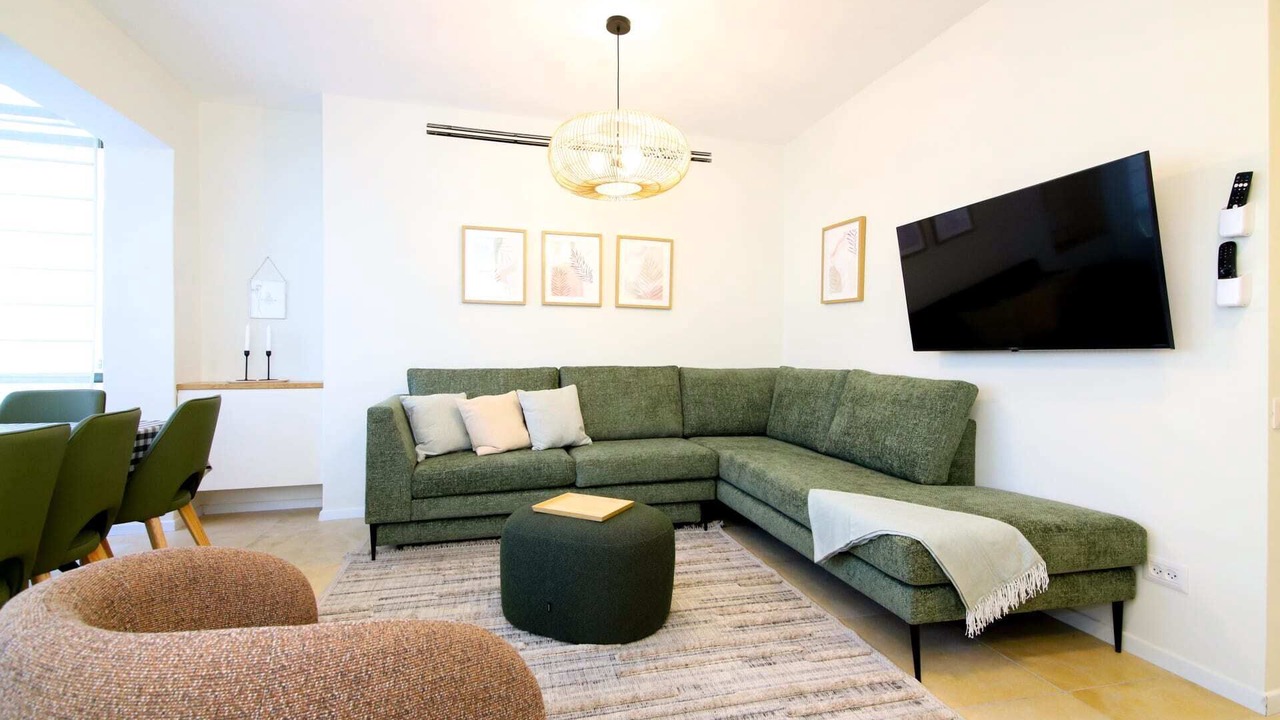 Photo of Livingroom in Katamon