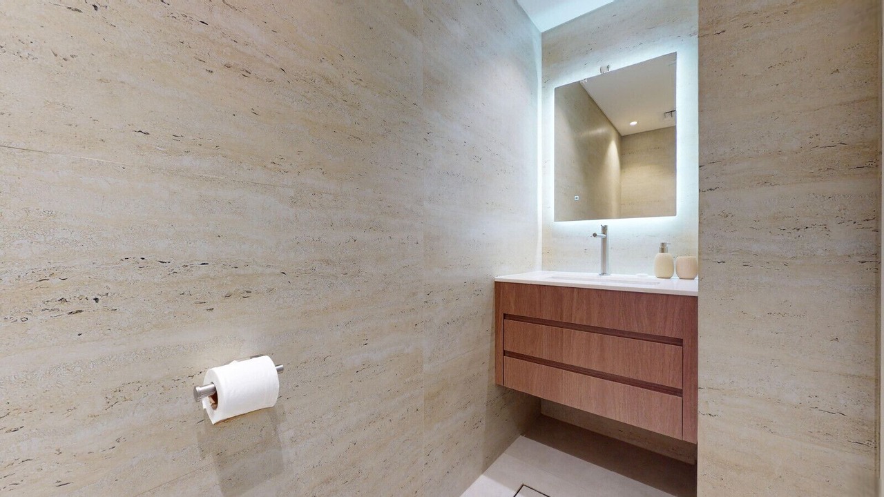 Photo of Bathroom in Palm Jumeirah