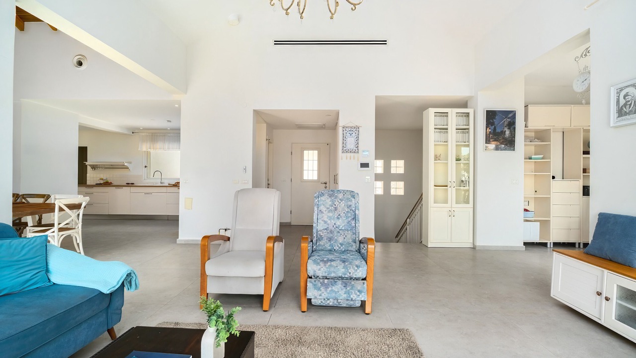 Photo of Livingroom in Rosh HaNikra