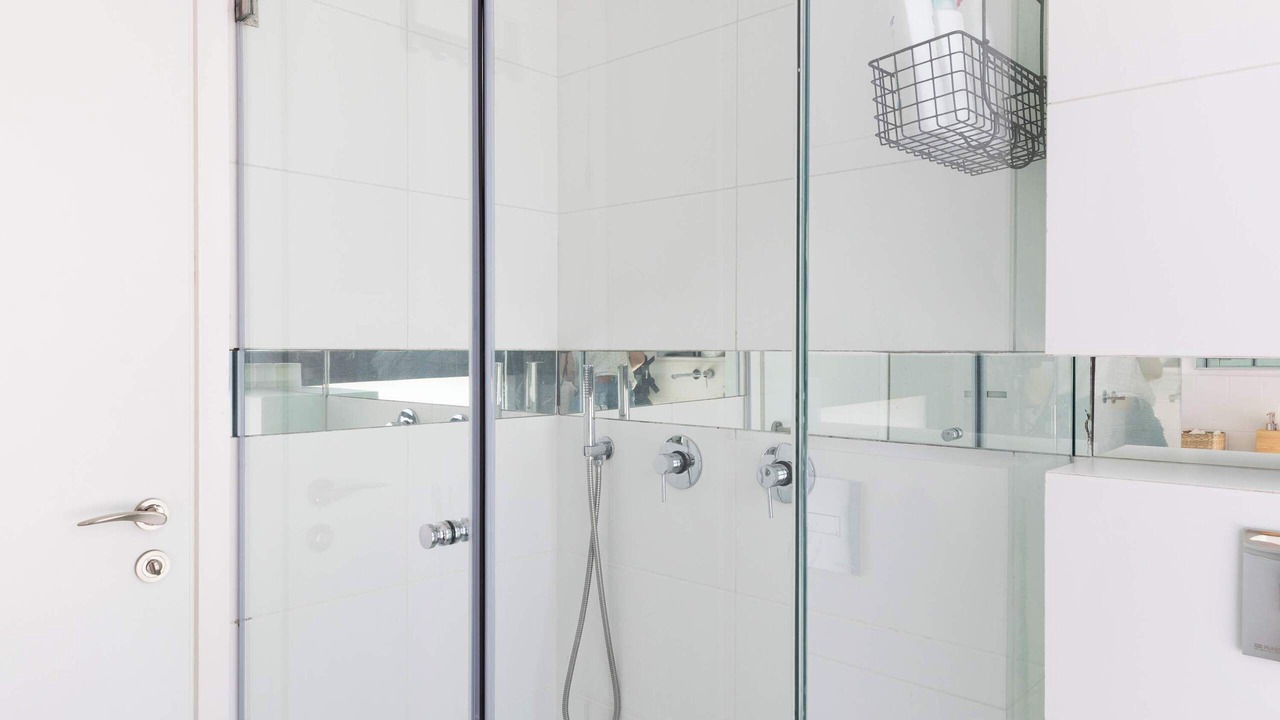 Photo of Bathroom in Kerem HaTeimanim