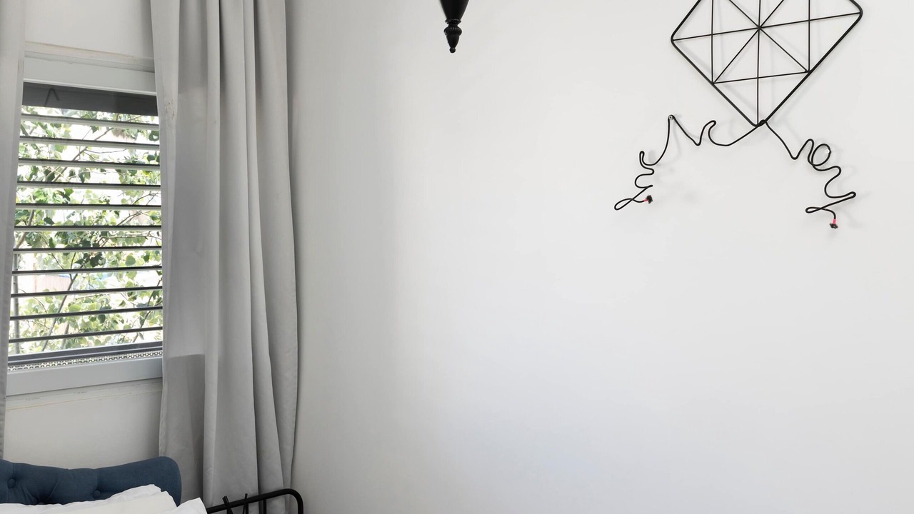 Photo of Bedroom in Kerem HaTeimanim