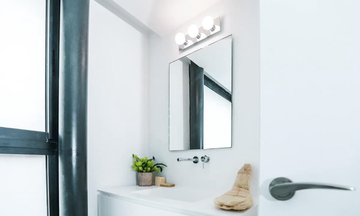 Photo of Bathroom in Kerem HaTeimanim