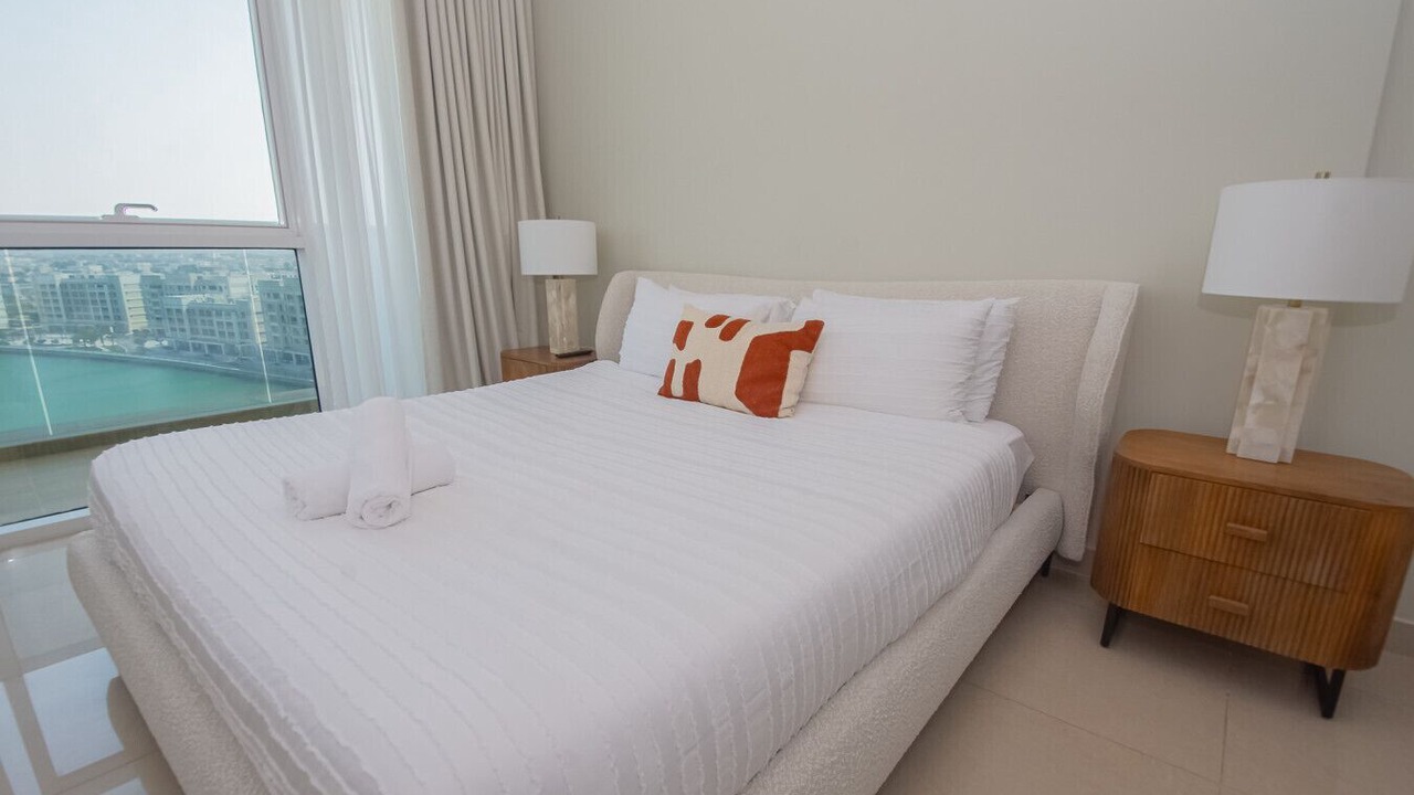 Photo of Bedroom in Mina Al Arab