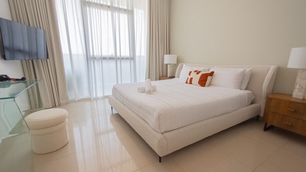Photo of Bedroom in Mina Al Arab