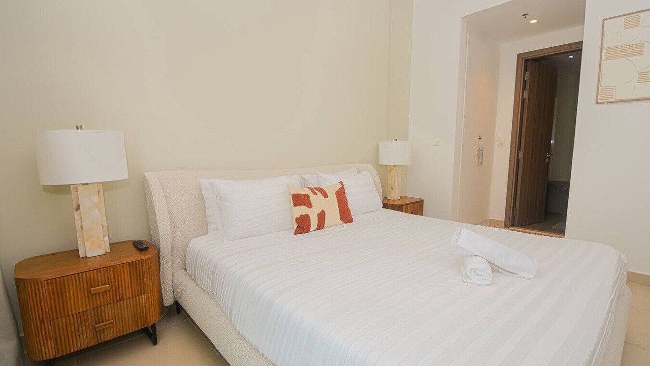 Photo of Bedroom in Mina Al Arab