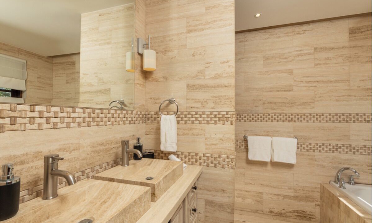 Photo of Bathroom in Las Catalinas