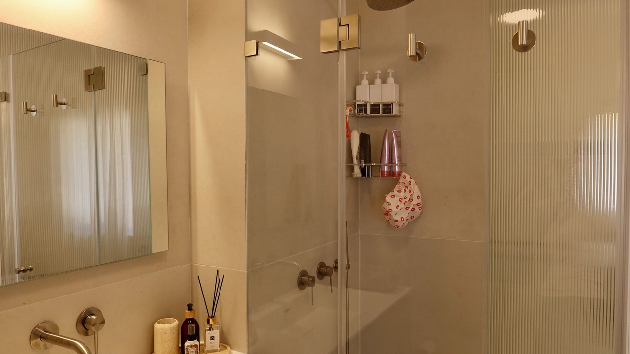 Photo of Bathroom in Kerem HaTeimanim