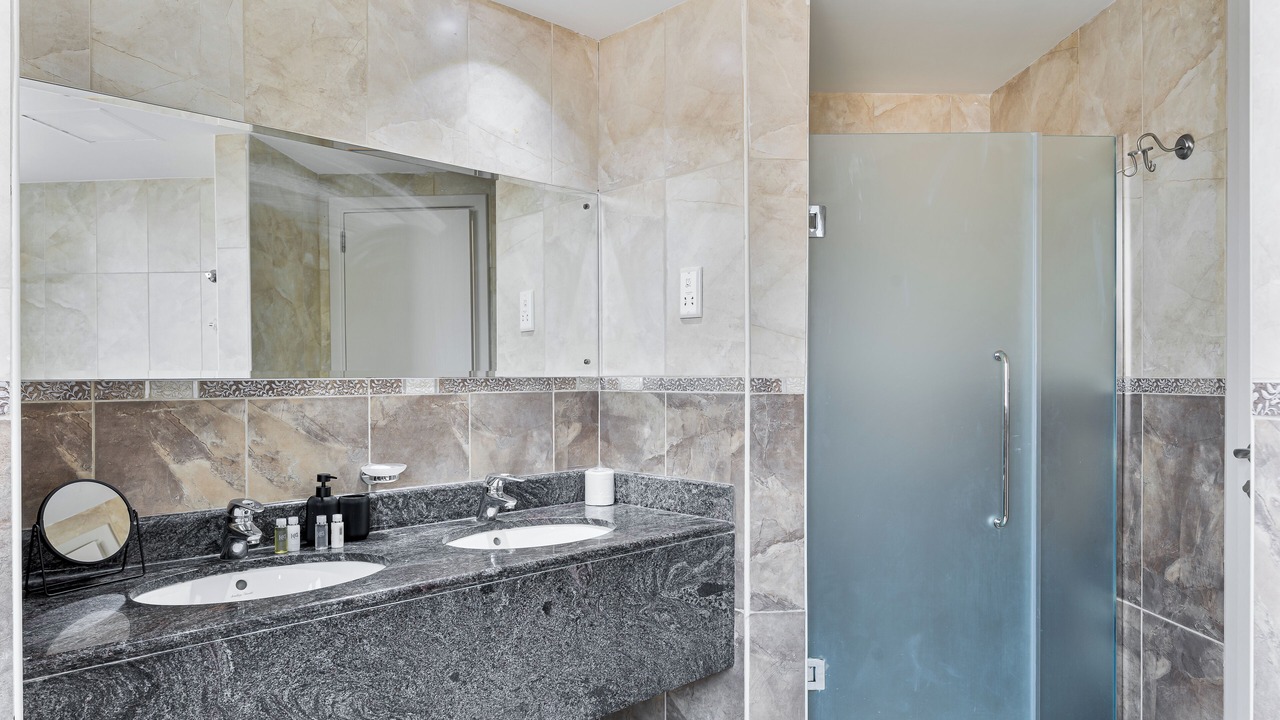 Photo of Bathroom in Jumeirah Lake Towers