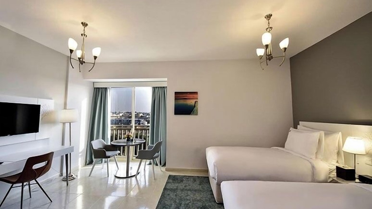Photo of Bedroom in Mina Al Arab