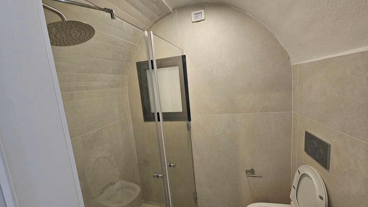 Photo of Bathroom in Old City