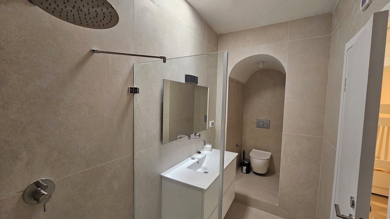 Photo of Bathroom in Old City