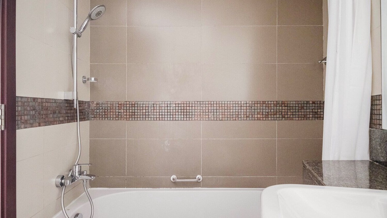 Photo of Bathroom in Jadaf