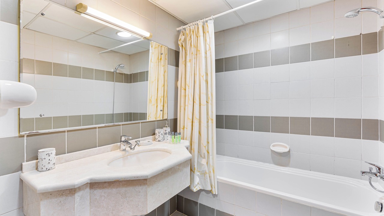 Photo of Bathroom in Dubai Sports City