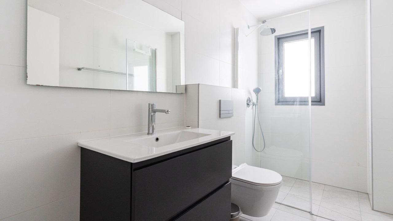 Photo of Bathroom in Giv'atayim