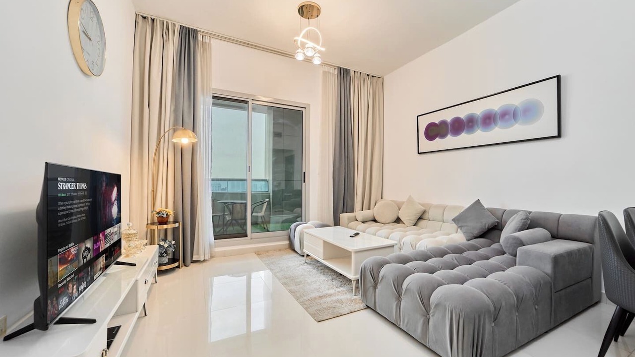 Photo of Livingroom in Dubai Sports City