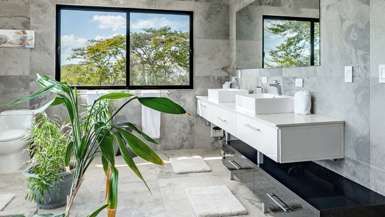 Photo of Bathroom in Canafistula