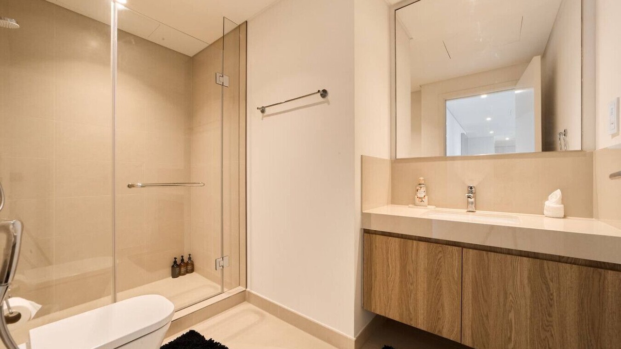 Photo of Bathroom in Za'abeel 2
