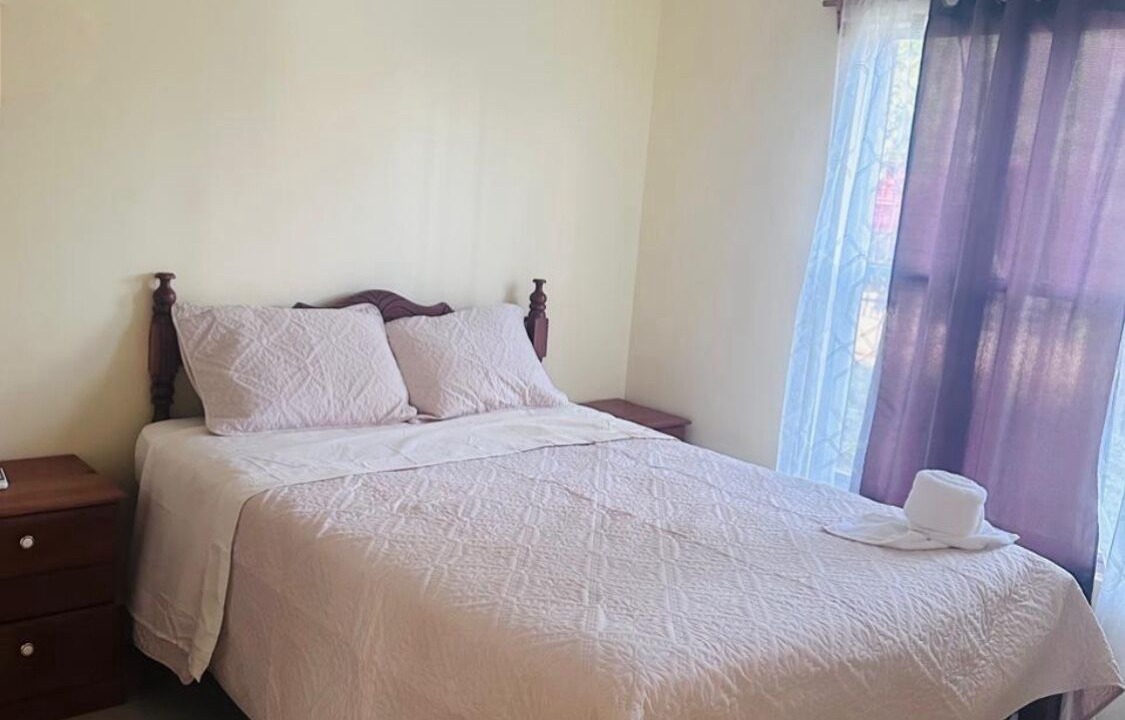 Photo of Bedroom in Tola