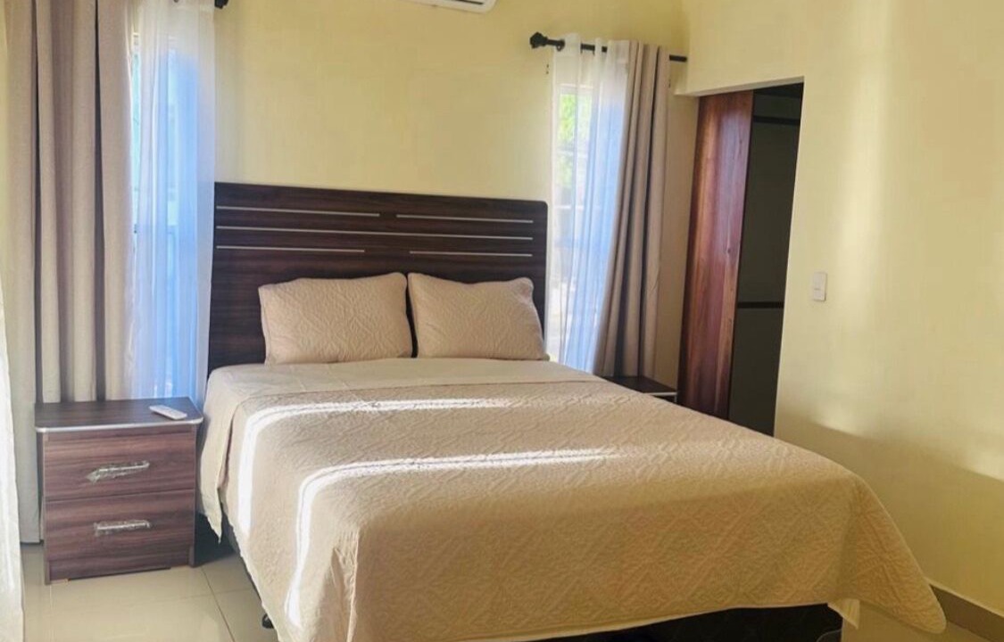 Photo of Bedroom in Tola