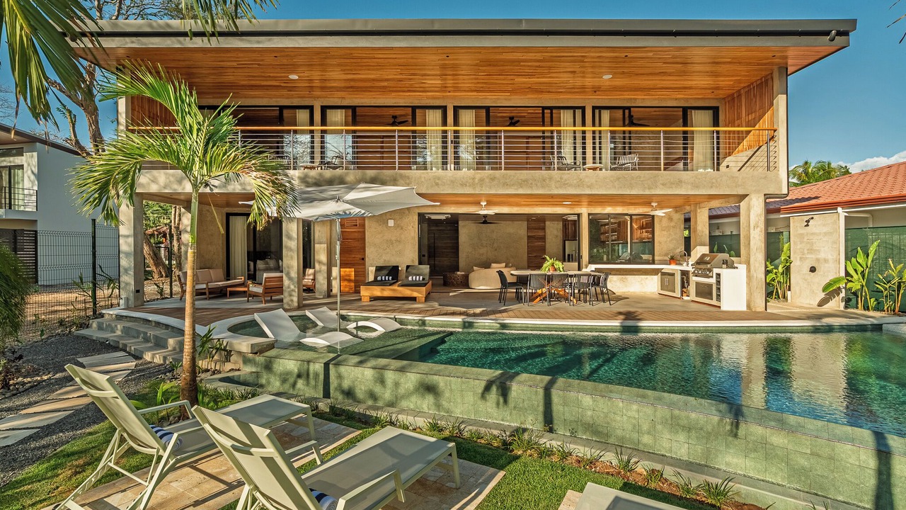 Photo of Outdoor in Palm Beach Estates