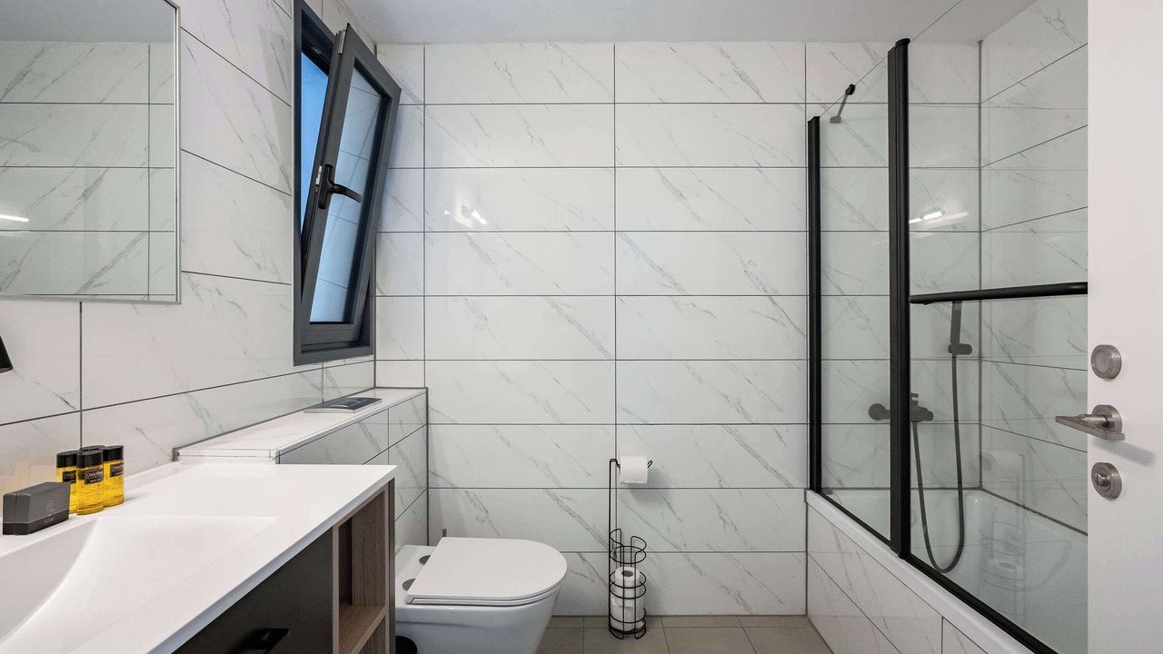 Photo of Bathroom in Rishon LeTsiyon