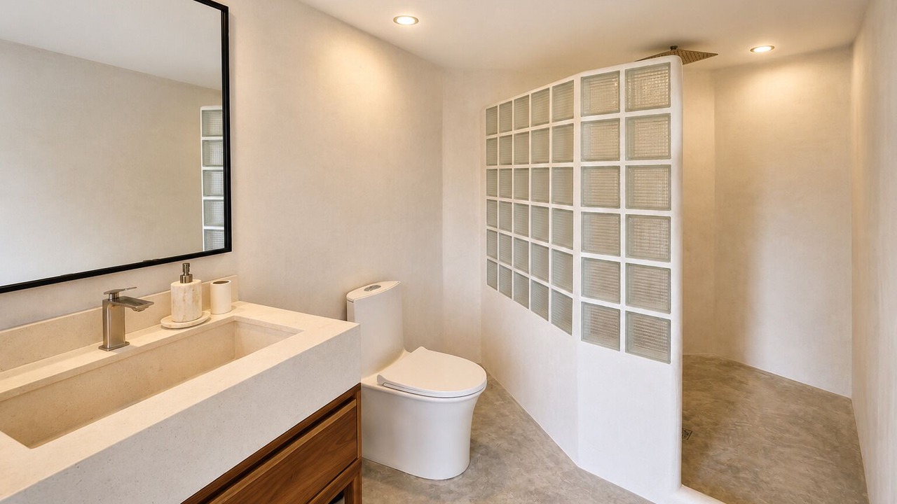 Photo of Bathroom in Playa Hermosa Cobano