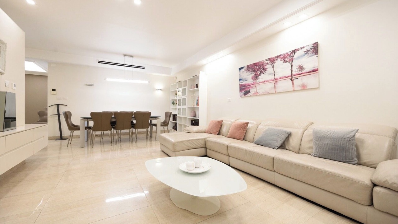 Photo of Livingroom in Jerusalem