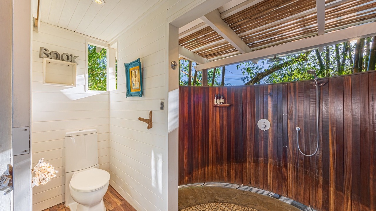 Photo of Bathroom in Junquillal