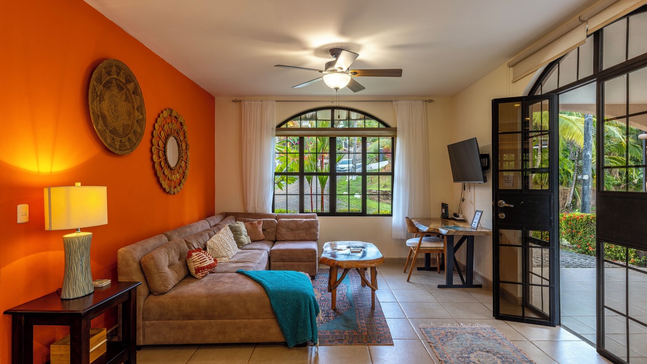 Photo of Livingroom in Las Olas Beach Community