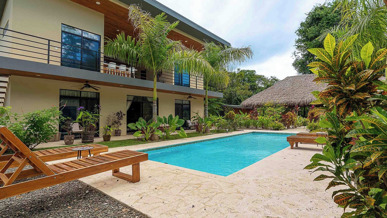 Photo of Outdoor in Palm Beach Estates