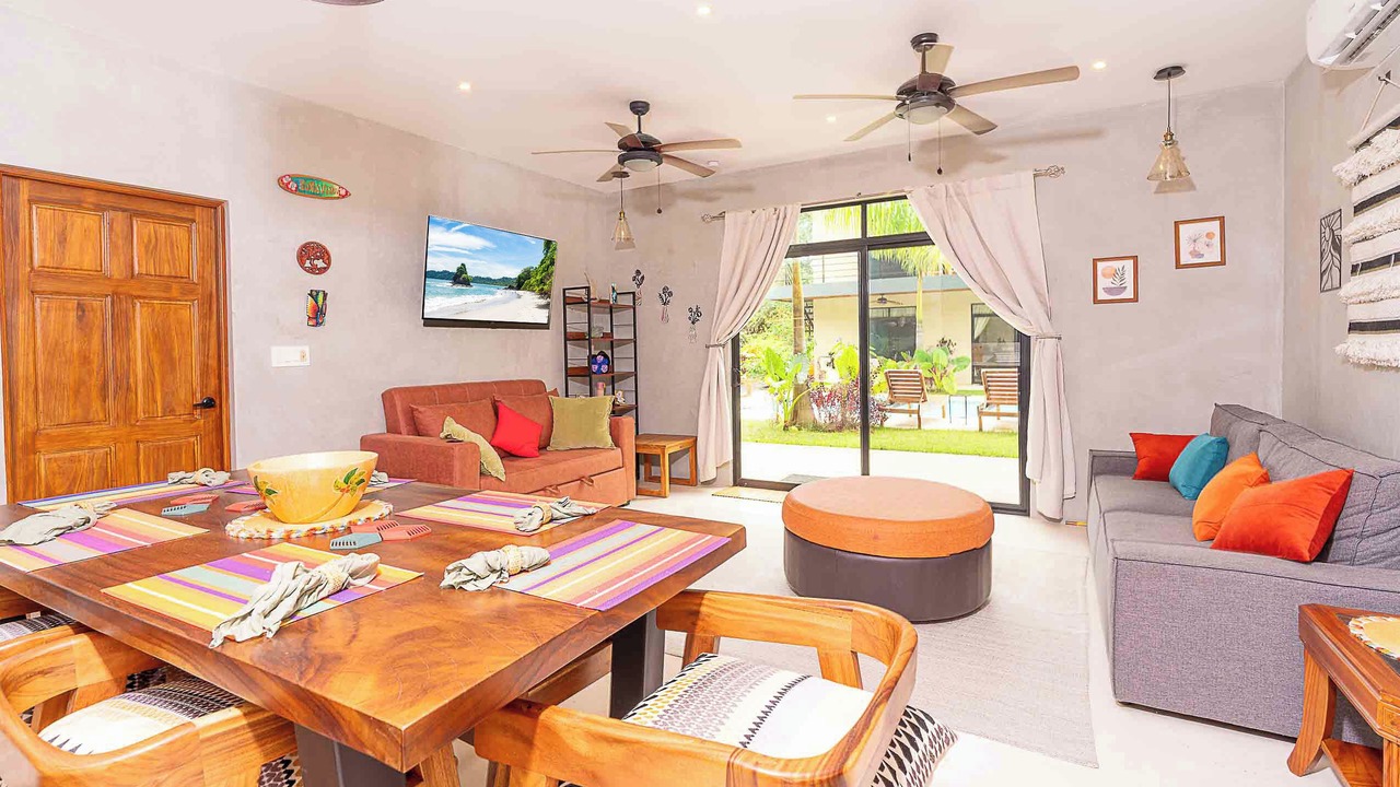 Photo of Livingroom in Palm Beach Estates