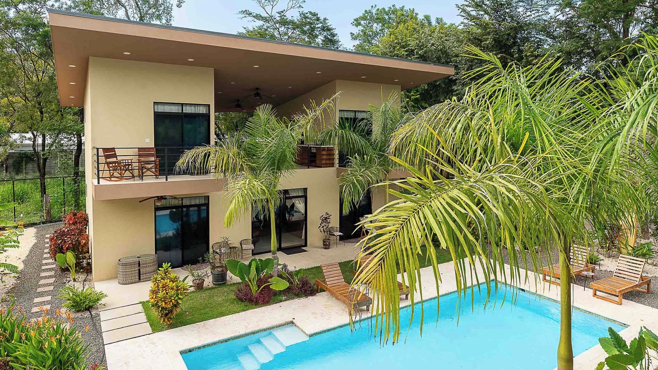 Photo of Outdoor in Palm Beach Estates