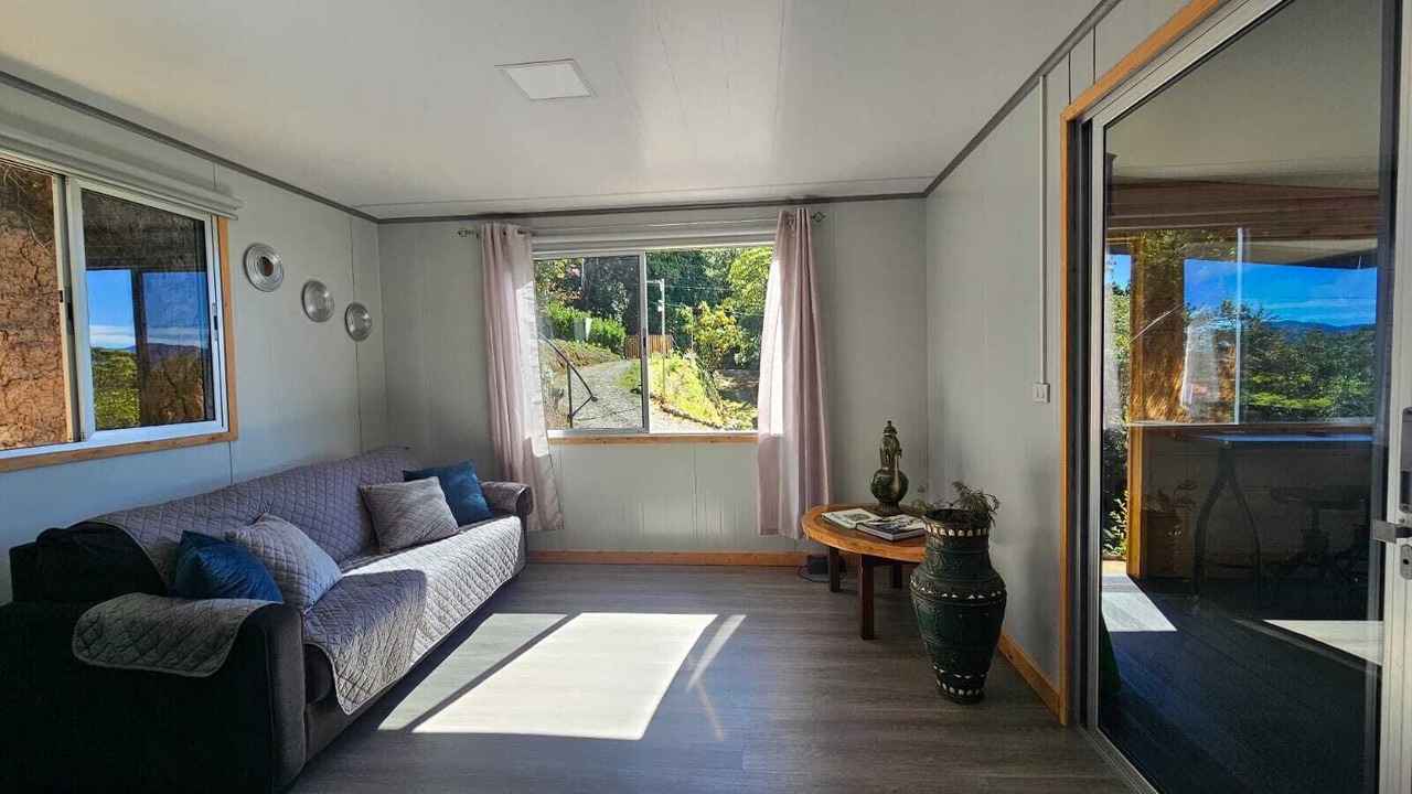 Photo of Livingroom in Canton Dota