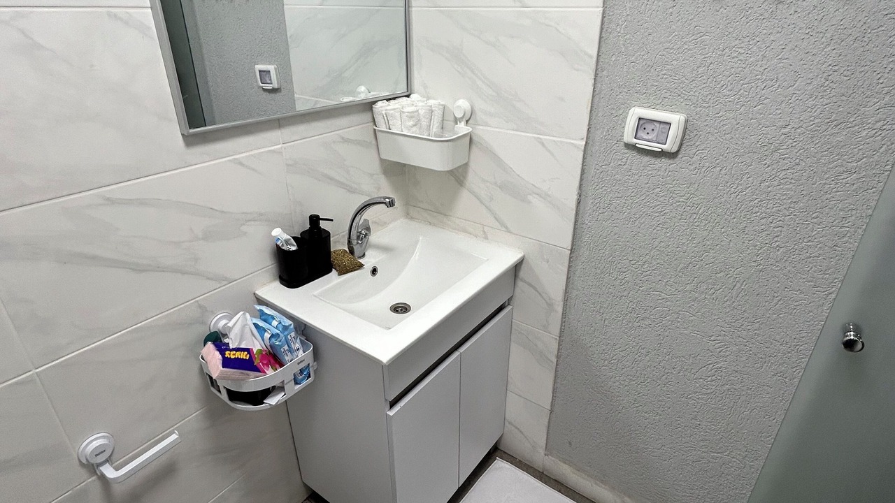 Photo of Bathroom in Rishon LeTsiyon