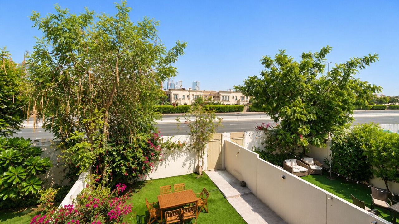 Photo of Outdoor in Emirates Hills