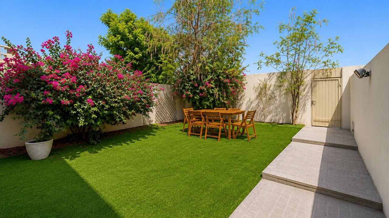 Photo of Outdoor in Emirates Hills