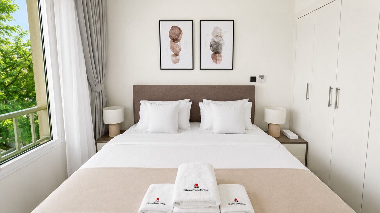 Photo of Bedroom in Emirates Hills