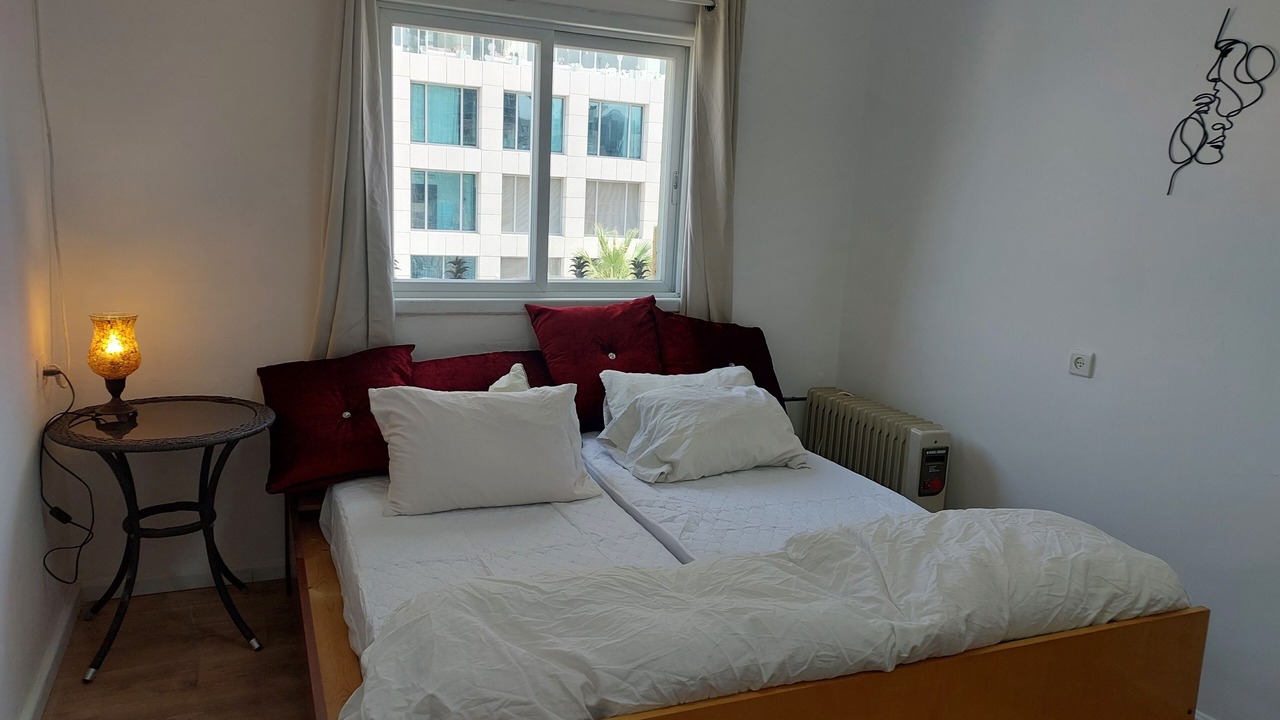 Photo of Bedroom in Kerem HaTeimanim