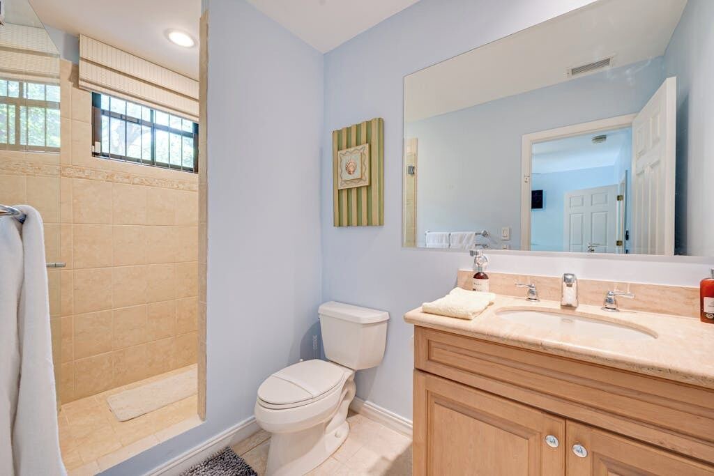 Photo of Bathroom in Coco