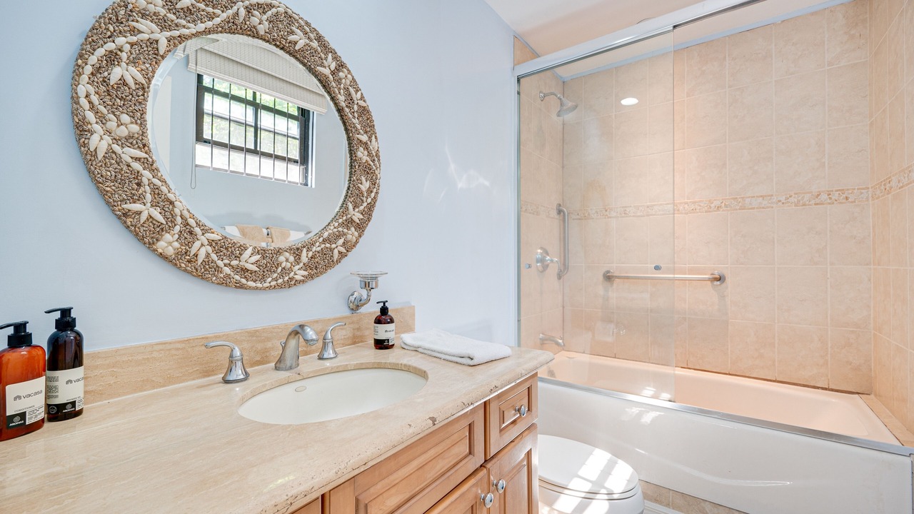 Photo of Bathroom in Coco