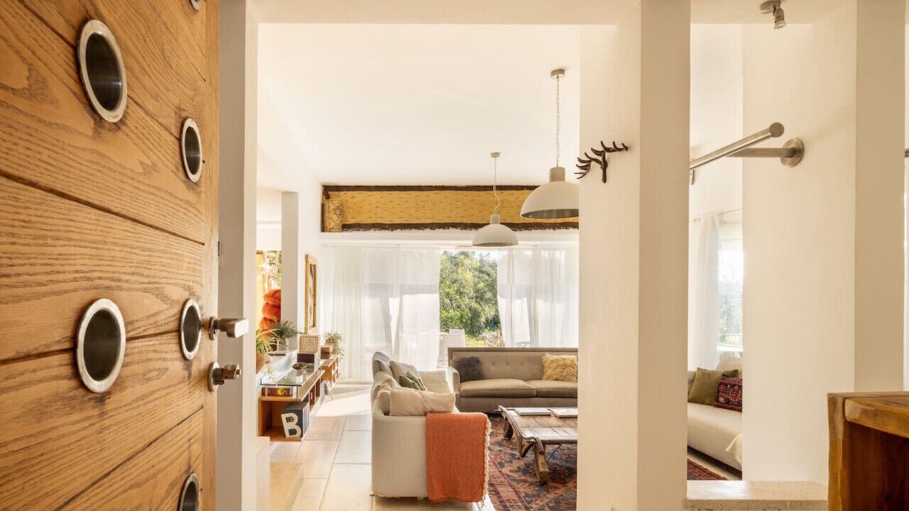 Photo of Livingroom in Caesarea