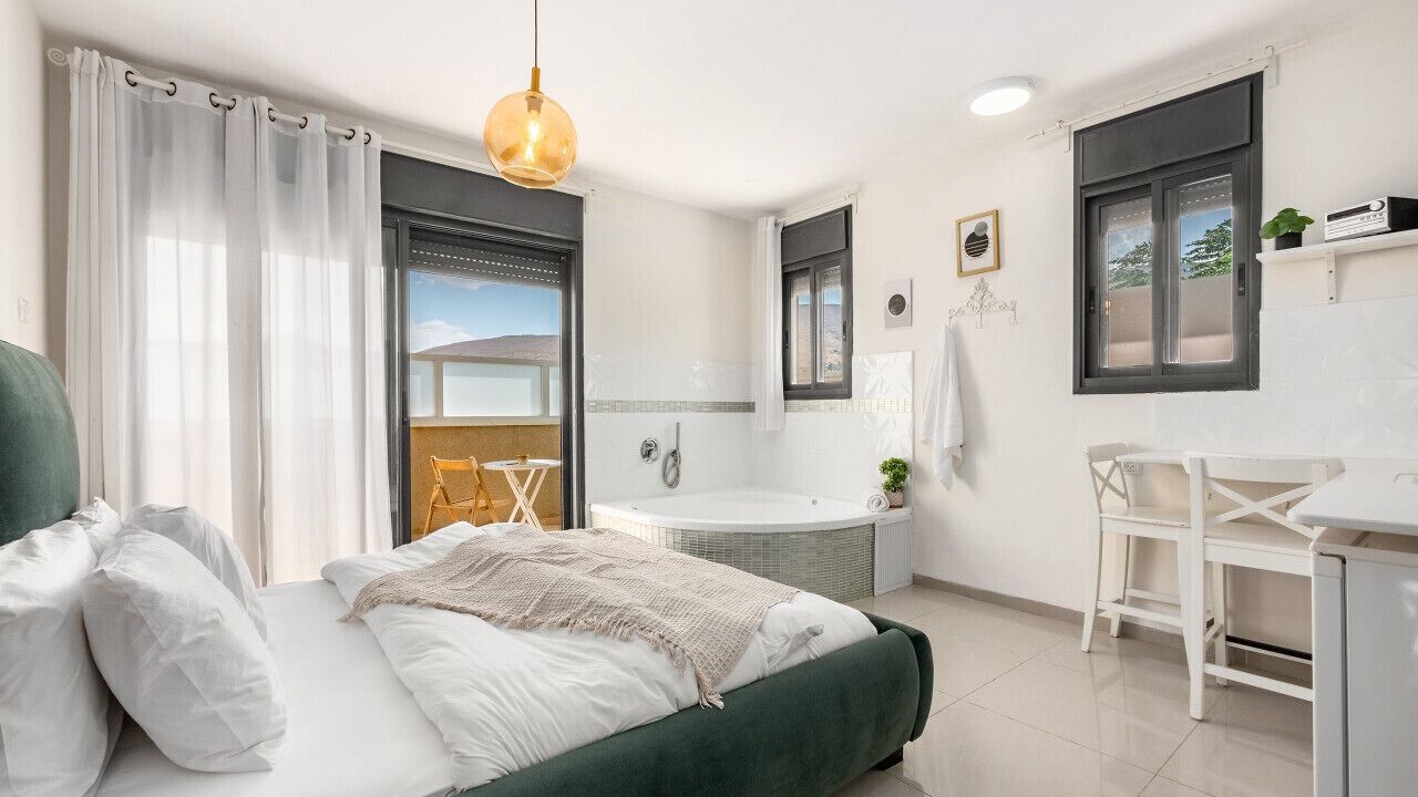 Photo of Bedroom in Yavne'el