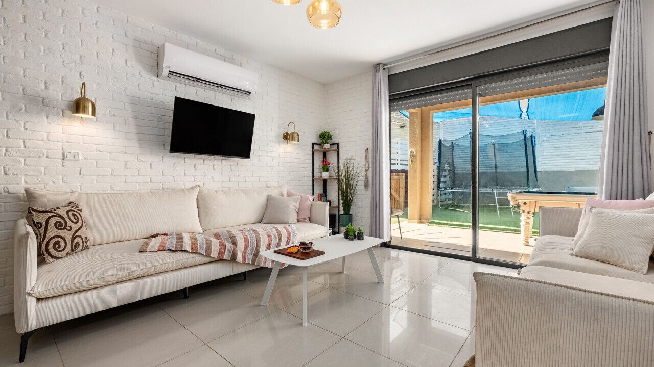 Photo of Livingroom in Yavne'el