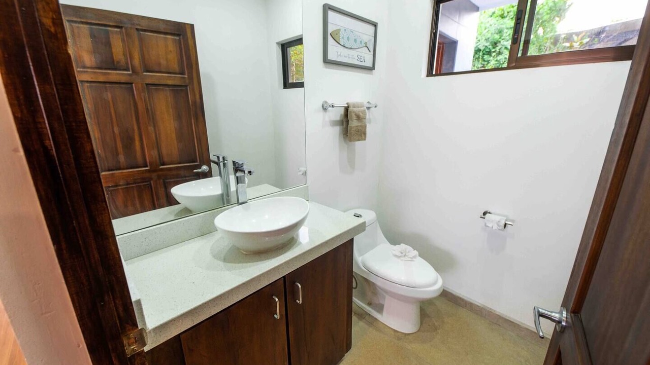 Photo of Bathroom in Canton Parrita