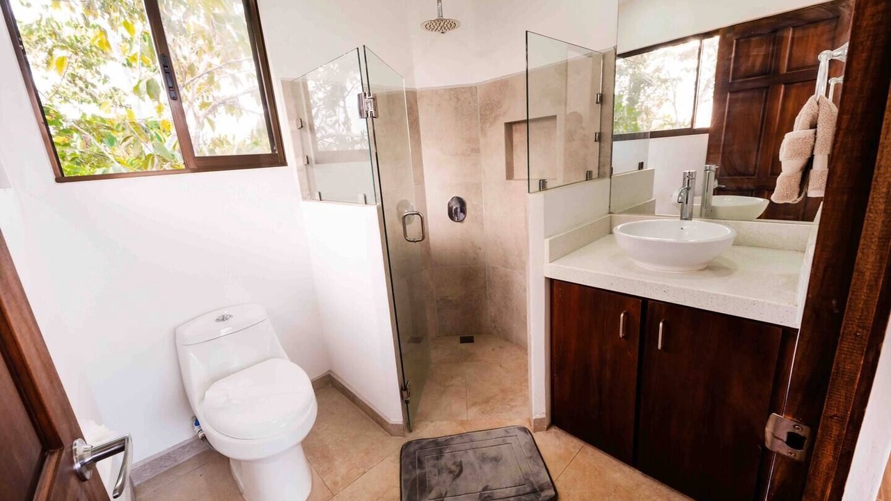 Photo of Bathroom in Canton Parrita