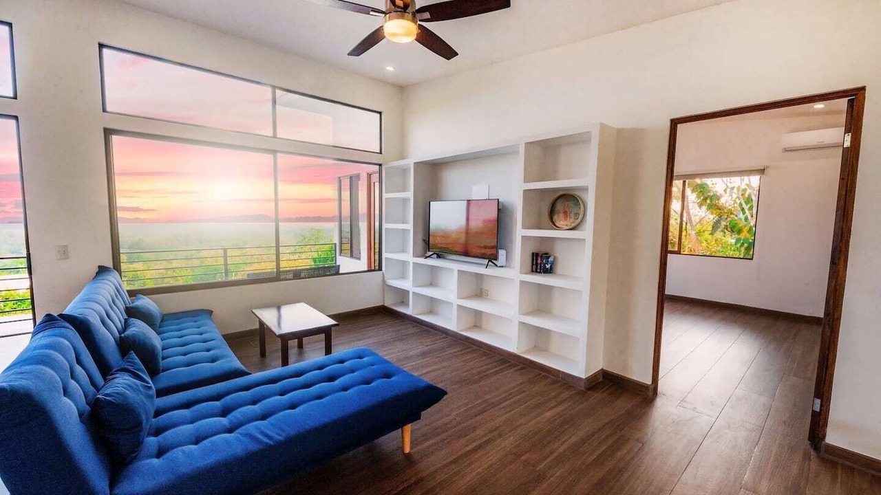 Photo of Livingroom in Canton Parrita